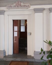 Uffici di Curia: orari del periodo estivo